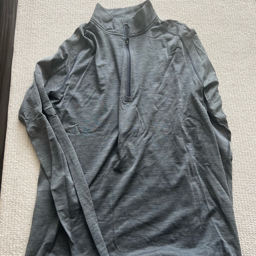 lululemon athletica Gray Long Sleeve Tee